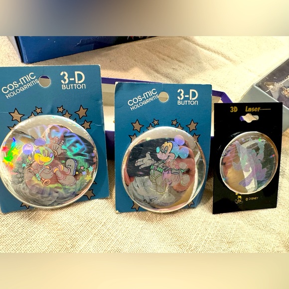 Brand new Vintage Disney Holographic Pins - Picture 1 of 5
